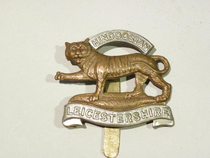 WW1 Era Leicestershire Regiment Cap Badge.