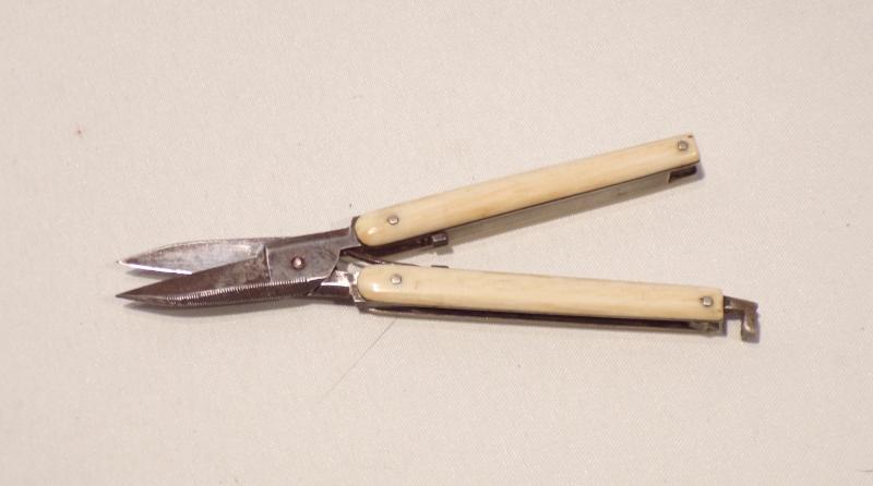Victorian Folding Pocket Scissors.