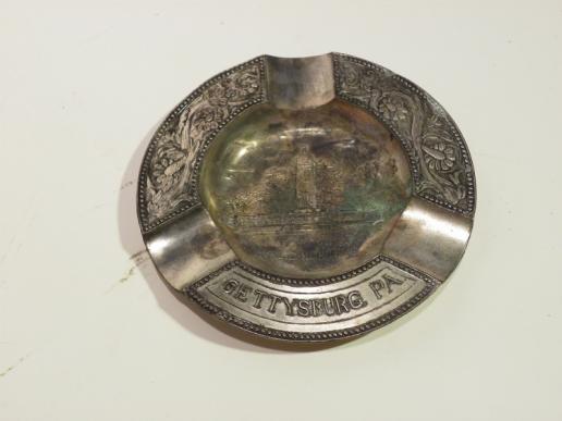 Vintage White Metal Gettysburg  Peace Memorial Ashtray
