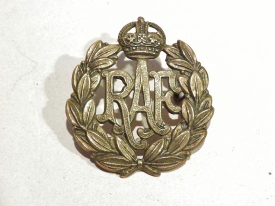 WW2 RAF Cap Badge.