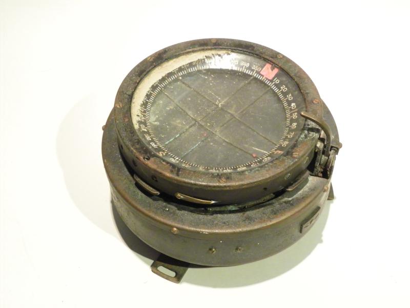 WW2 AM Type P11 Compass.