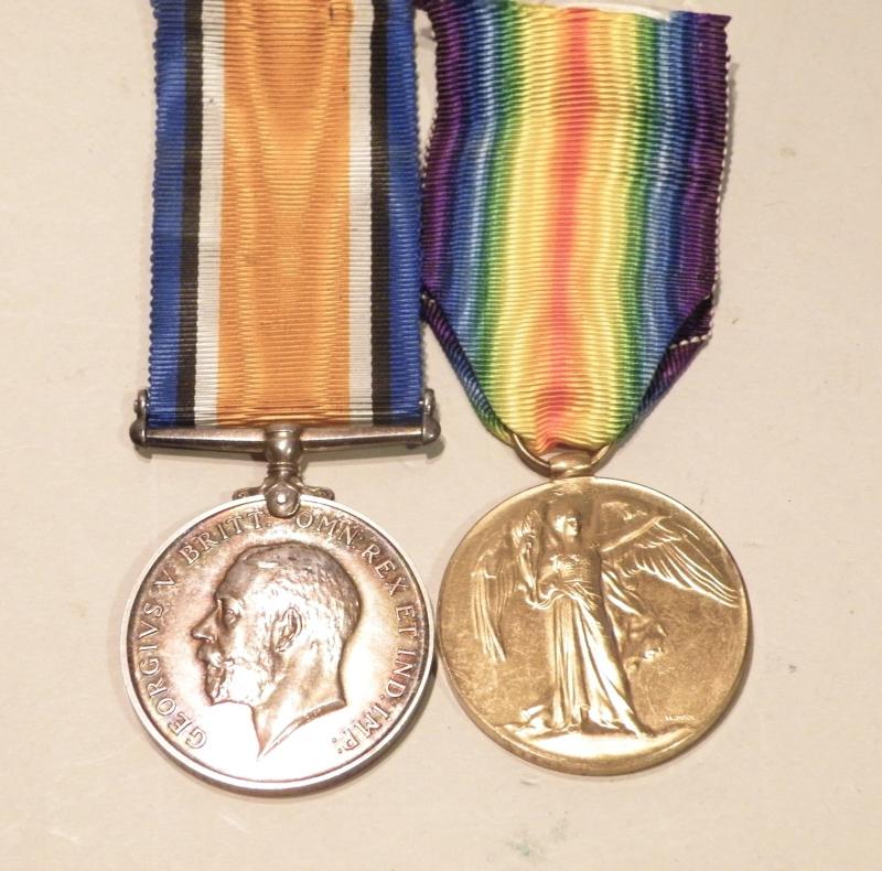 WW1 Medal Pair to Lieut Moore Scottish Yeomanry – RFA.