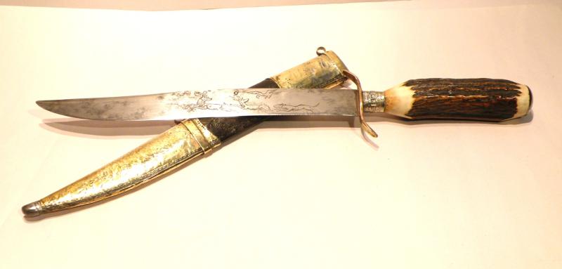 Unusual Stag Horn Grip Hunting Dagger.