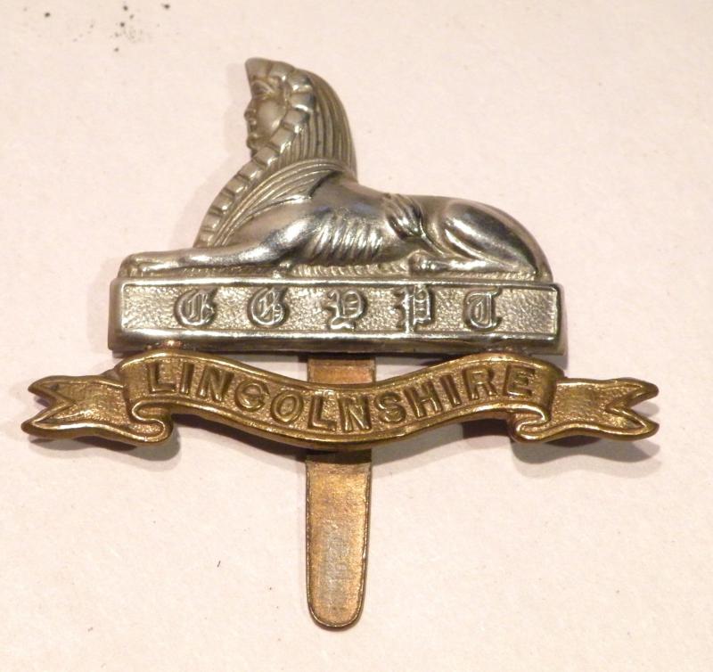 Lincolnshire Regiment Cap Badge.