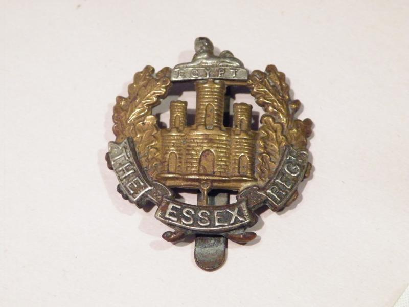 WW1 Era Essex Regiment Cap Badge.