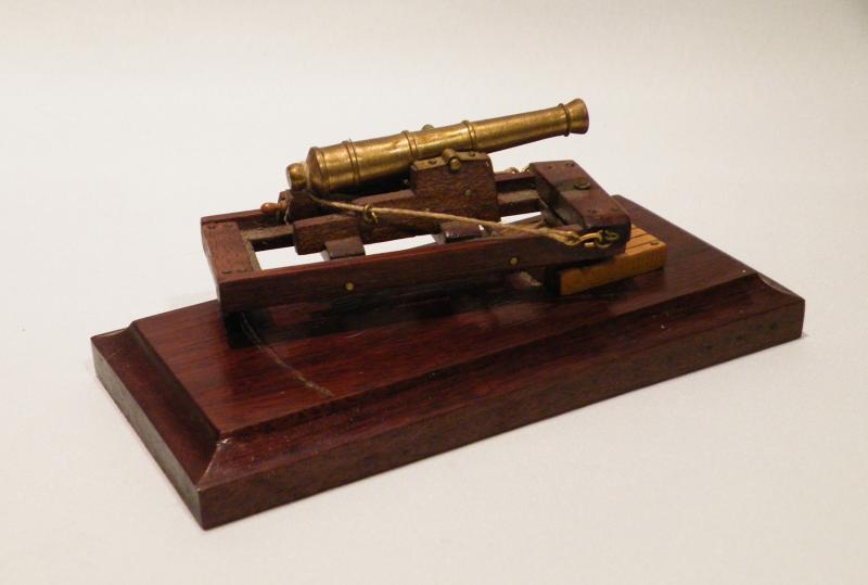 Vintage Small Metal and Wood Naval 18lb Cannon Desk Item