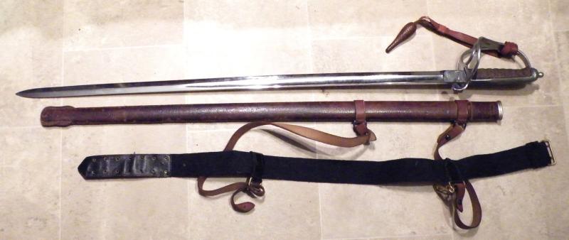 WW1 Artillery Officers Sword with Belt, Hangers