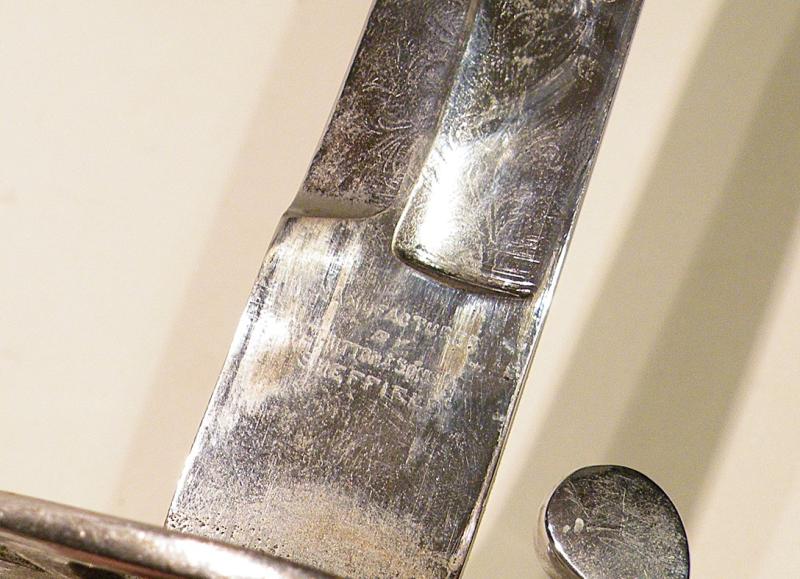 WW1 Artillery Officers Sword with Belt, Hangers