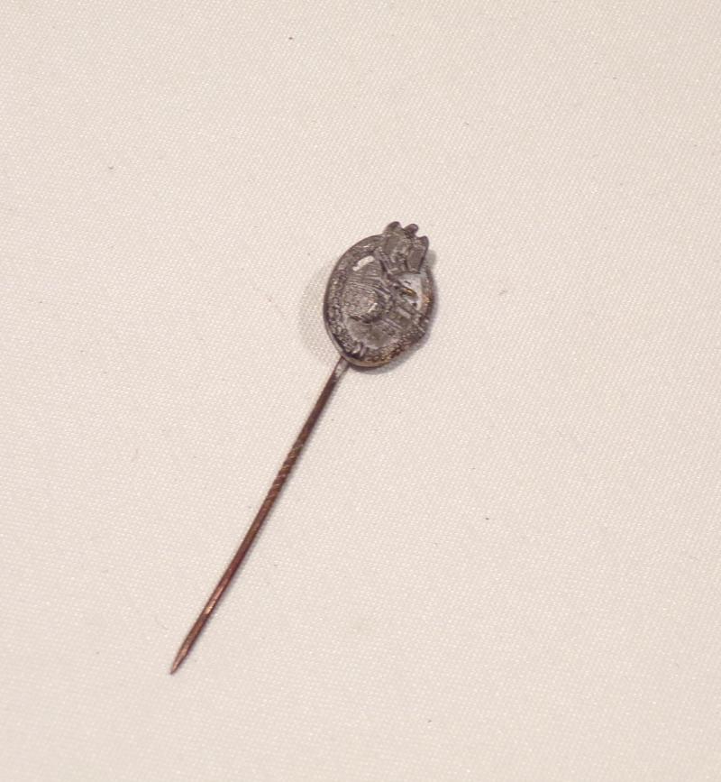 WW2 Era Panzer Assault Badge Pin.