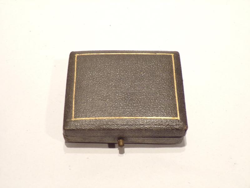 Boxed WW1 for Voluntary War Work in India Badge