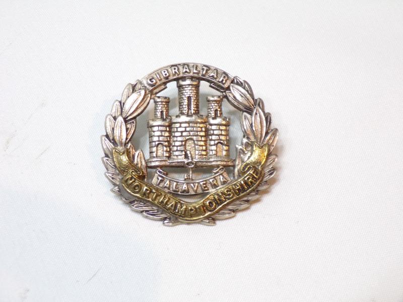WW1 Era Northamptonshire Regiment Cap Badge