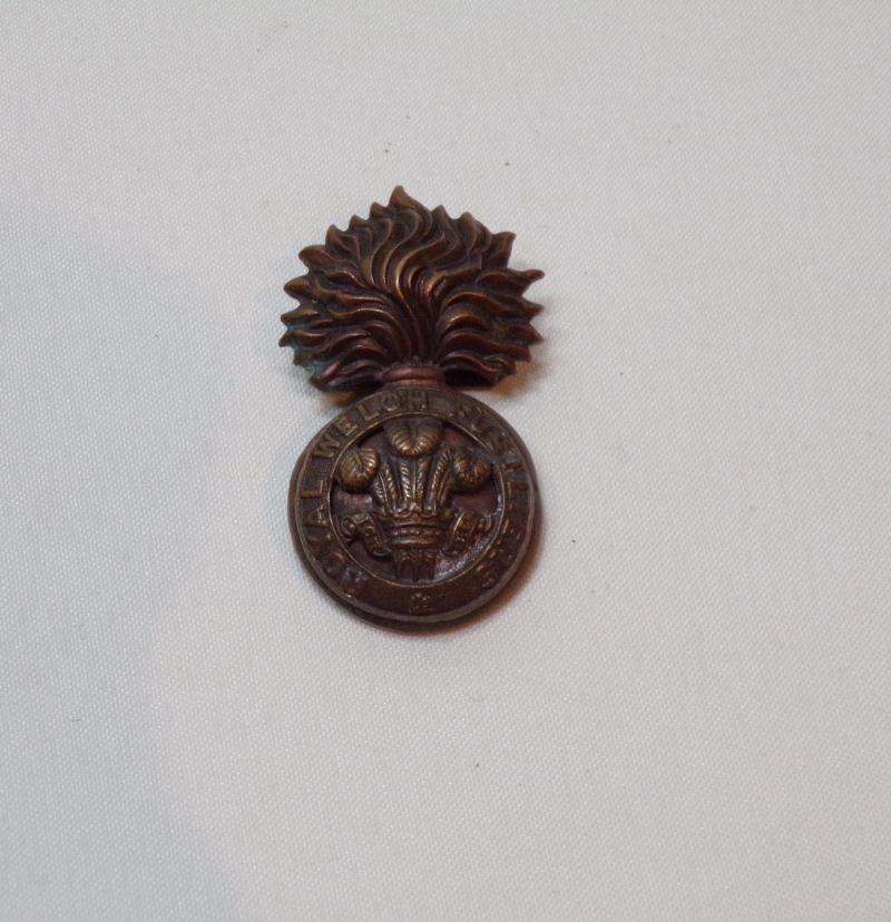 WW1 Royal Welch Fusiliers Officers Cap Badge.