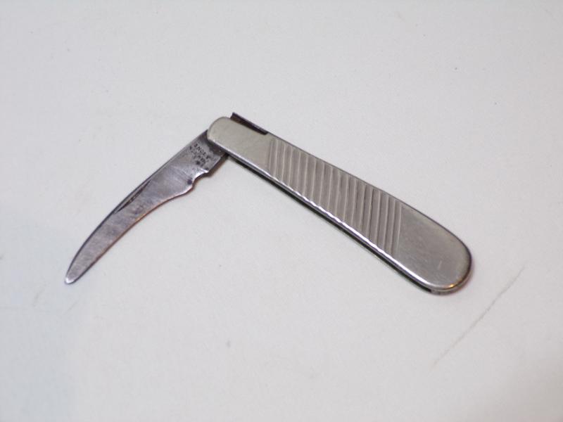 Vintage Military Folding Pocket Knife.