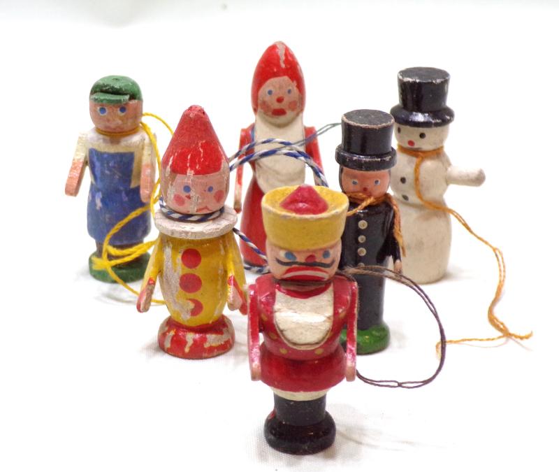 6 1930’s German WHW Xmas Decorations.