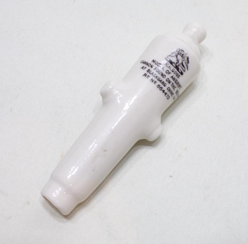 Vintage Goss Crested China Ancient Cannon Yarmouth Arms