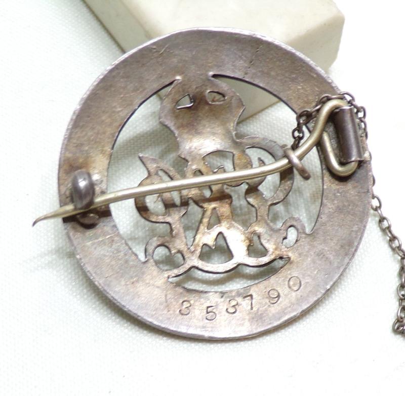 Silver War Badge to Gnr File RFA.