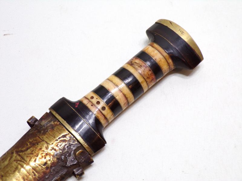 Vintage Syrian Jambiya Dagger.