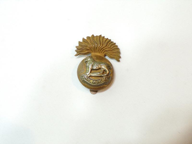 WW1 Royal Munster Fusiliers Cap Badge.