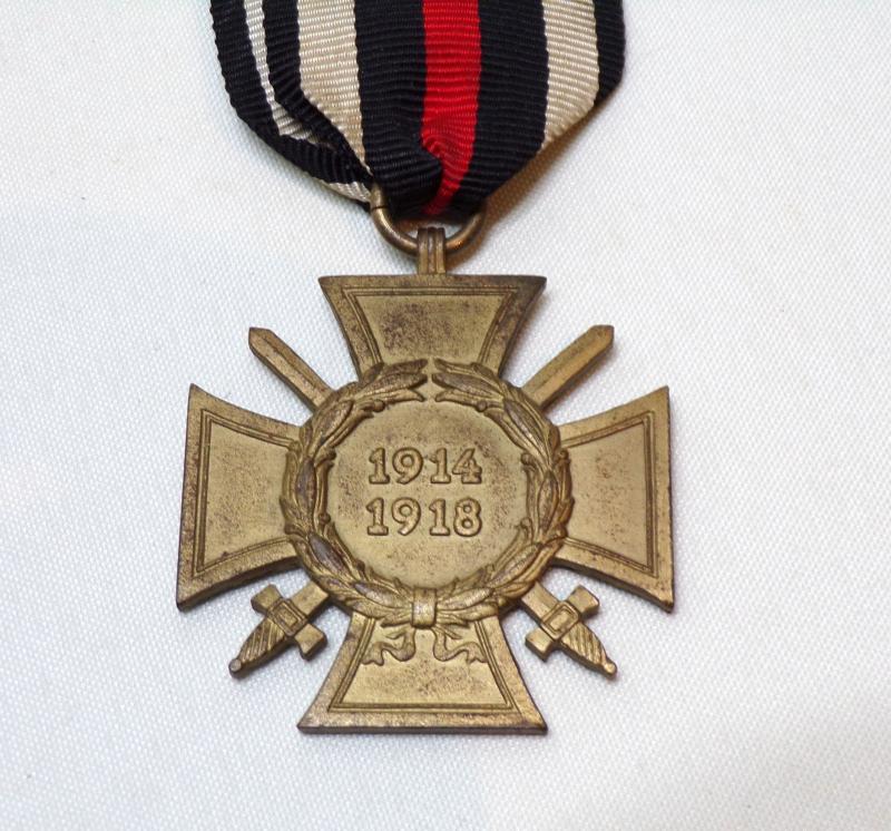 WW1 German Honour Cross with Swords. By Lauer