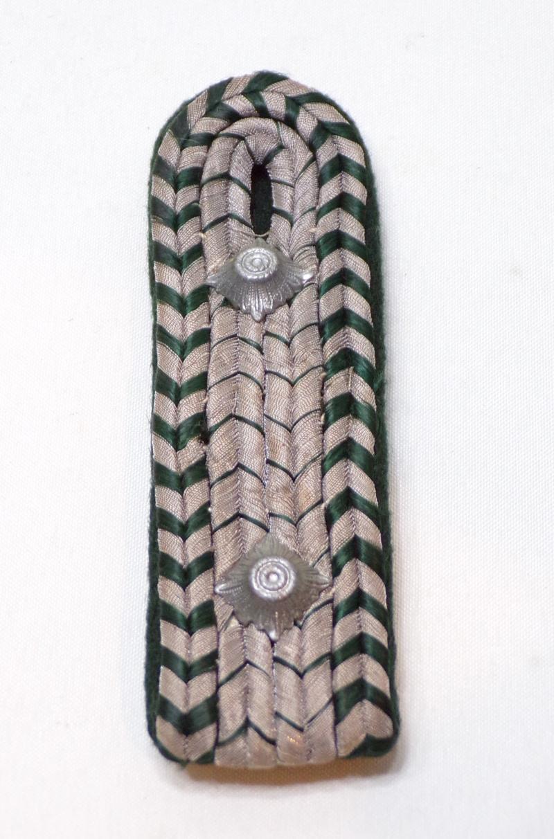 WW2 German Customs Officer Shoulder Board