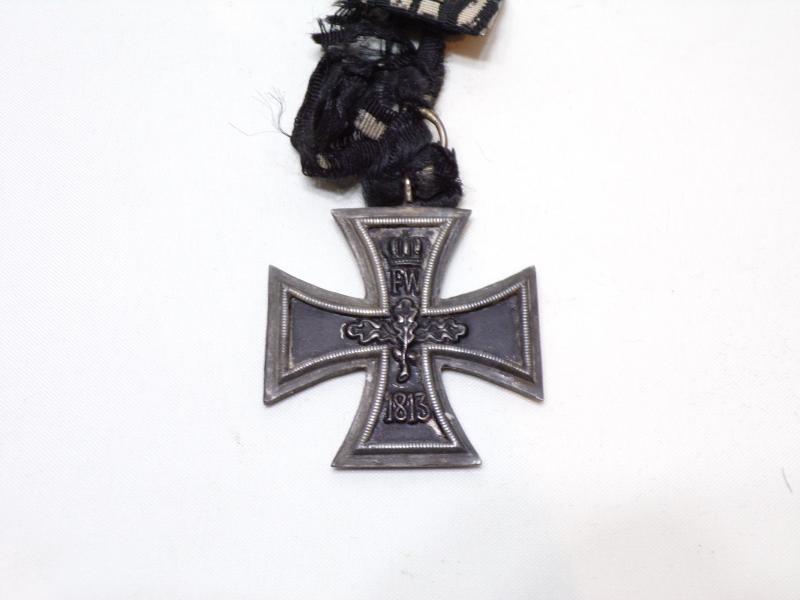 WW1 Iron Cross, Service Book and Bar.