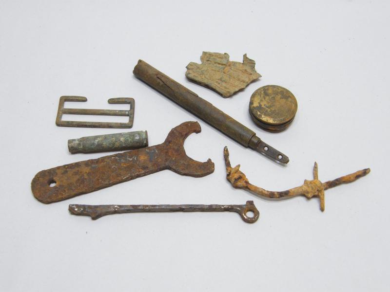 Collection of 8 WW1 Era Battlefield Finds