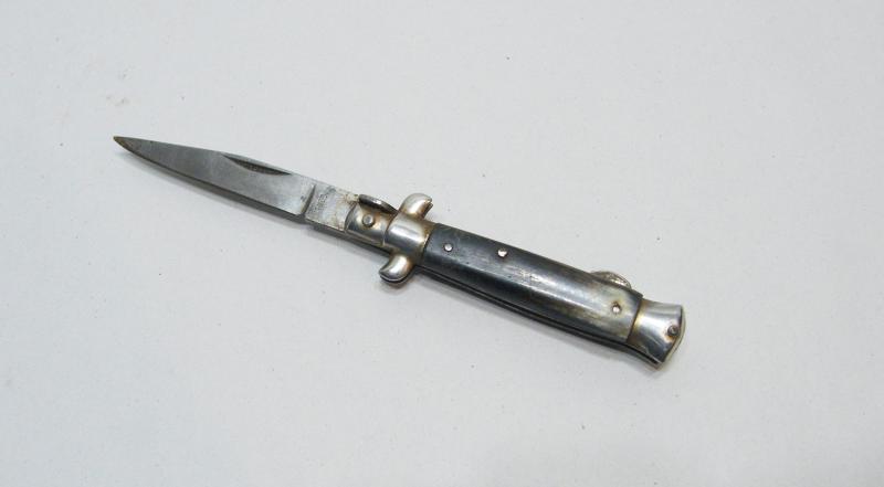 Vintage Whitby Folding Knife.
